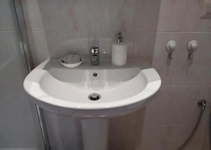 Rivetti Tor Vergata * רומא